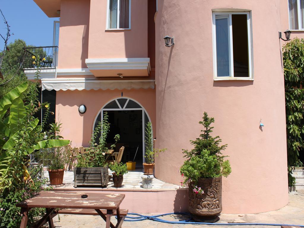 Tango Pension كويجيز المظهر الخارجي الصورة